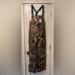 New Cabela’s Realtree Max5 Hunting Bibs Women’s size Medium